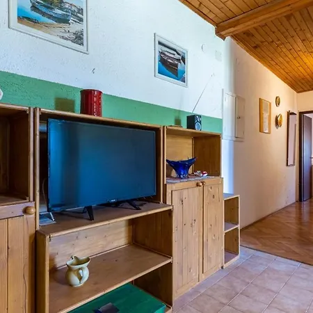 In Stivan With Balcony, Air Conditioning, Wifi, Washing Machine 5196-1 *