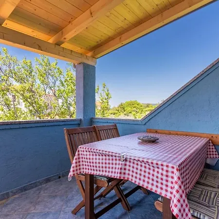 In Stivan With Balcony, Air Conditioning, Wifi, Washing Machine 5196-1 Apartmán