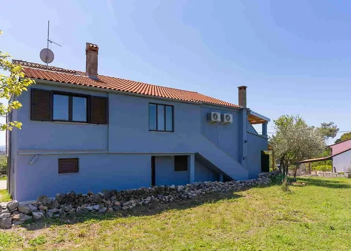 In Stivan With Balcony, Air Conditioning, Wifi, Washing Machine 5196-1 * Pernata